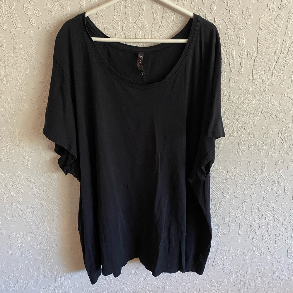 Torrid plus size 6 black premium tee mineral wash